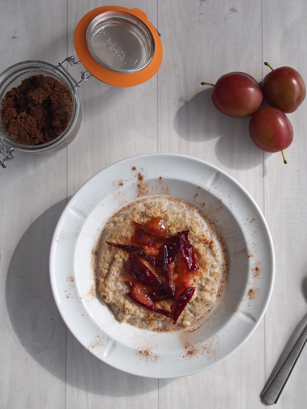 Toasted Oatmeal with Seared Plums