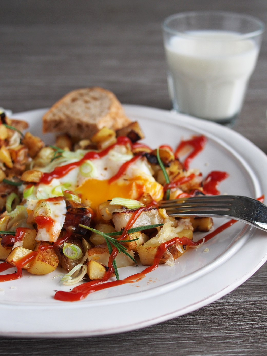 Skillet Potatoes and Eggs
