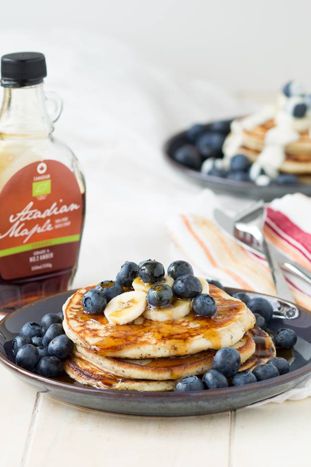 Vanilla Yogurt Pancakes with Poppy Seeds | The Worktop #breakfast #brunch #pancakes