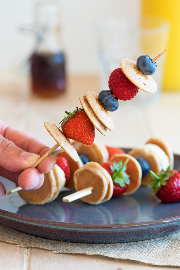 Mini Pancake Skewers that are perfect for a kid-friendly breakfast! Healthy and delicious, and super simple to make | The Worktop