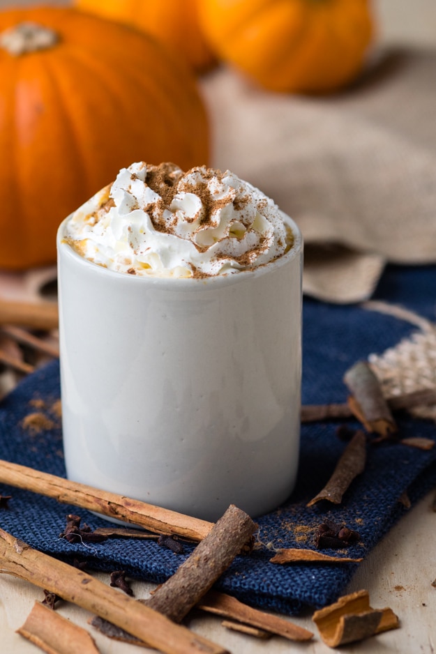 Hot Pumpkin Spice Drink - warming, comforting and so delicious! | The Worktop