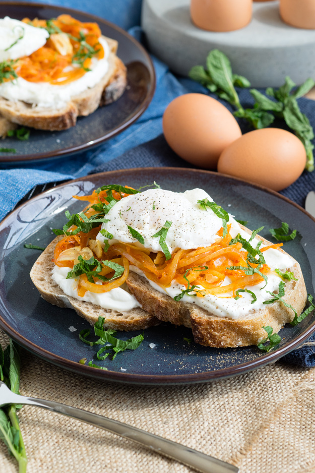 Harissa Onion and Poached Egg Toast | The Worktop