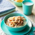 10 Healthy Porridge Toppings - Apple Pie | The Worktop