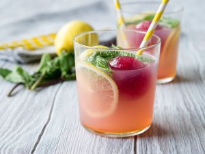 Simple Mocktail Recipe for Kids - Minty Blueberry Lemonade | The Worktop