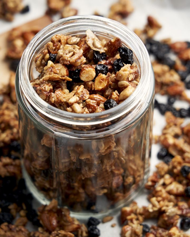 Paleo Granola - homemade grain free granola in a jar | The Worktop